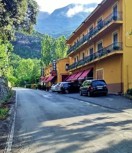 Casa Peix מלון *