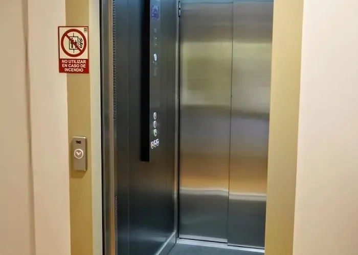 מלון Casa Peix *